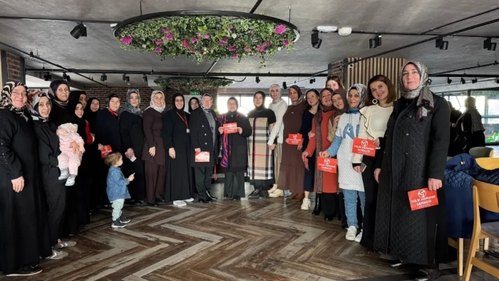 İyilik Kervanı Derneği'nden yılın son toplantısı